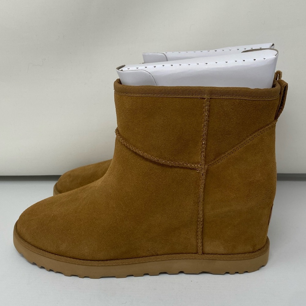 UGG Classic Femme Mini Wedge Boot*US 6,10 $190 - Picture 5 of 7